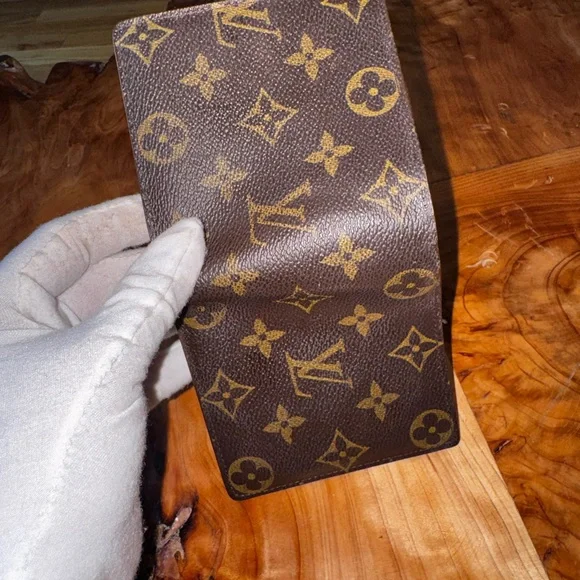 men’s monogram bifold wallet
vintage - Picture 5 of 13